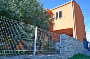  Apartment Petra near beach  Пещана Увала 